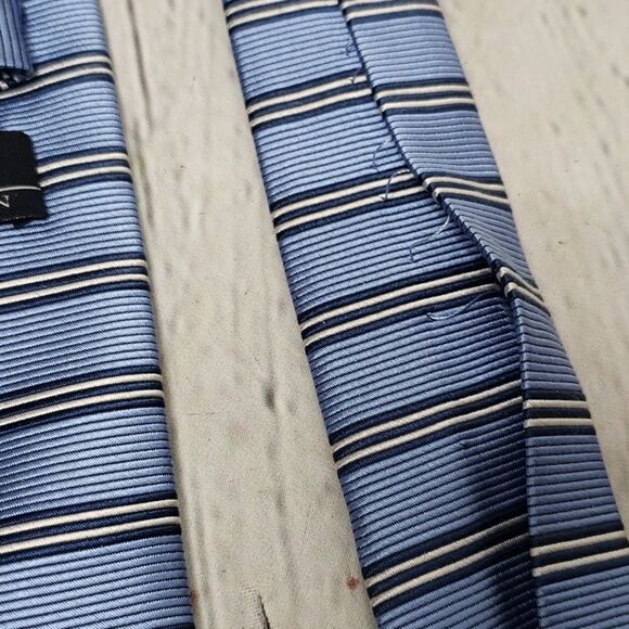 JOS. A. Bank Light Blue Navy White Striped Tie - Picture 4 of 8